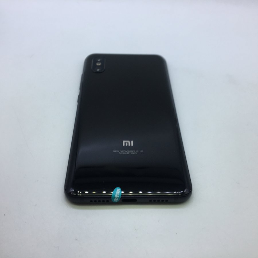 小米【小米8屏幕指纹版】全网通 黑色 6g/128g 国行 95成新