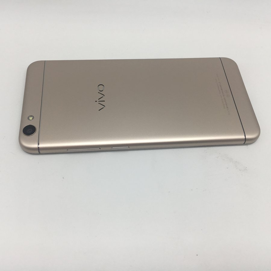 vivo【y67】全网通 金色 32 g 国行 9成新