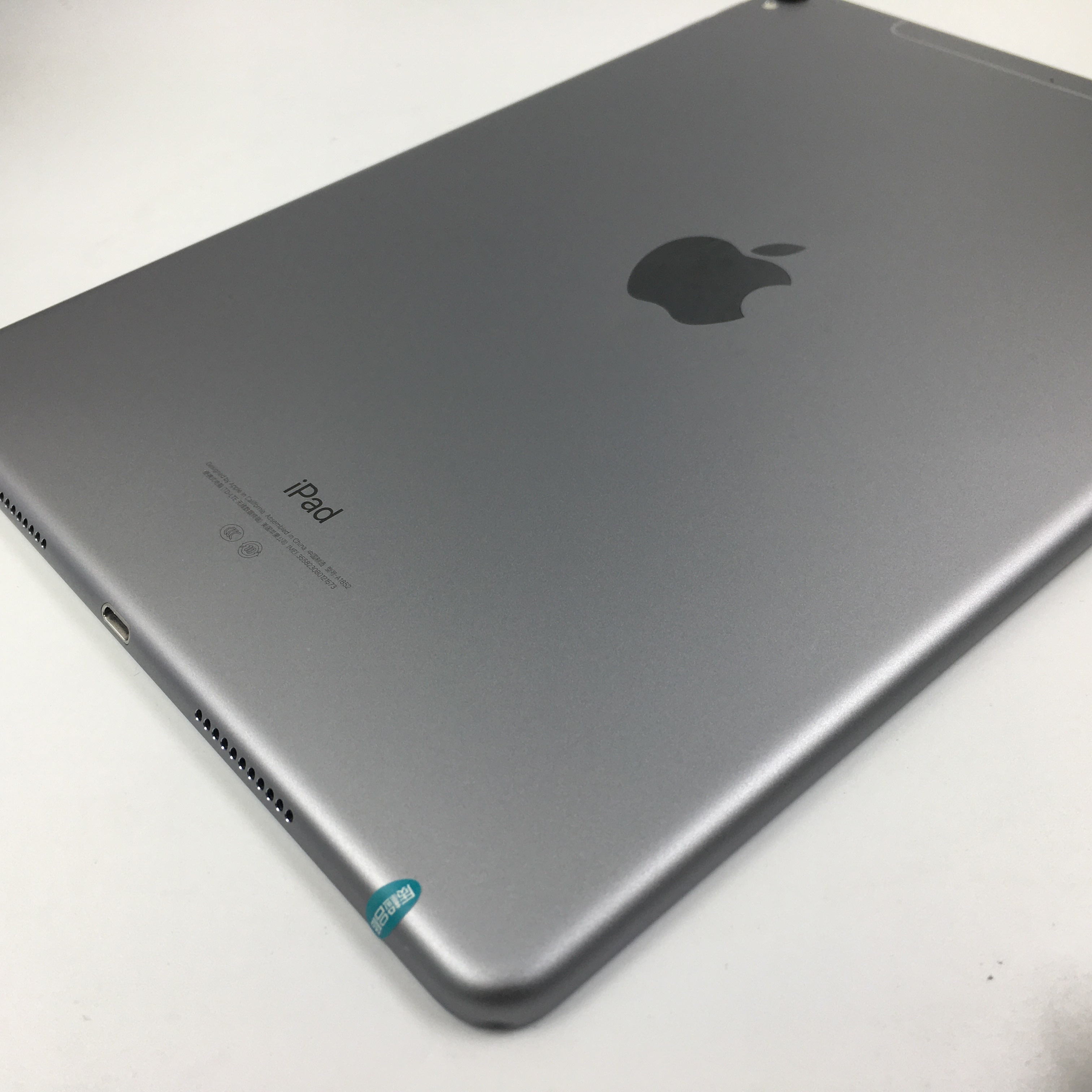 苹果17款pro,17款苹果macbook pro 苹果【ipad pro 10.5寸 17款】4g版 深空灰 512g 国行