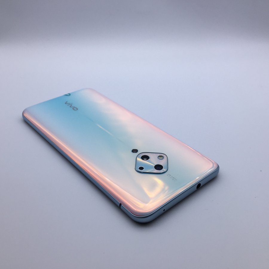 vivos5全网通冰岛恋歌8g128g国行99成新