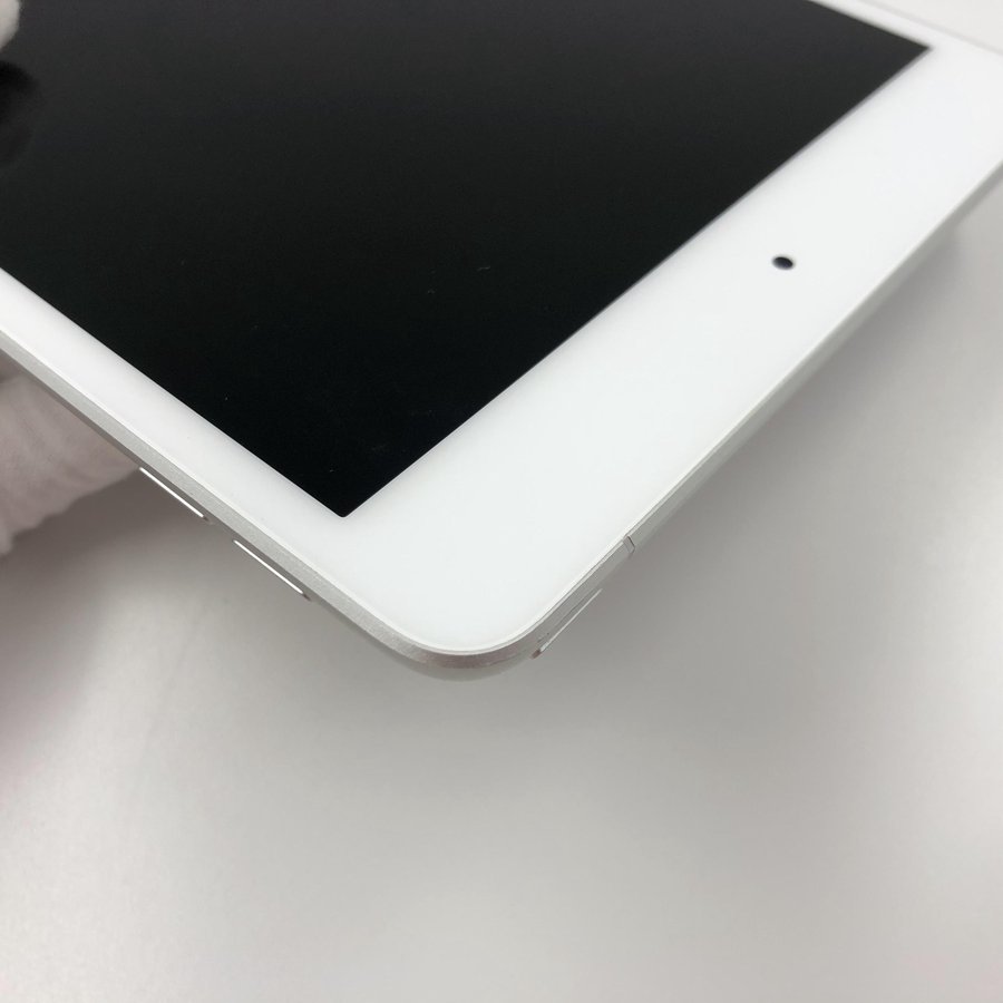 苹果【ipad mini5 7.9英寸 19款】4g版 银色 64g 国行 95新 真机实拍