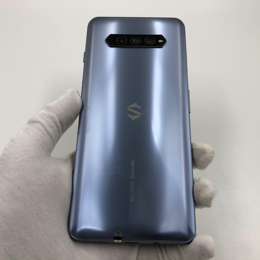 小米【黑鲨 4 pro 5g】5g全网通 棱镜灰 8g/256g 国行 95新 真机实拍