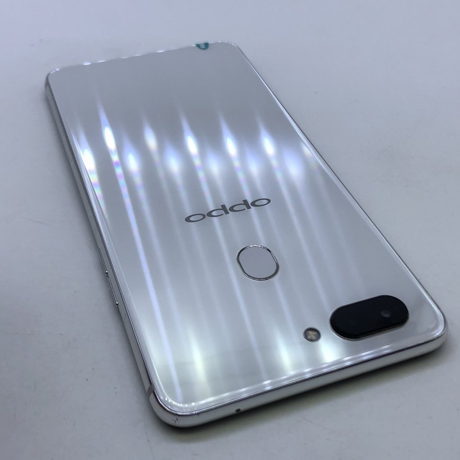 oppo【r15】全网通 白色 6g/128g 国行 8成新