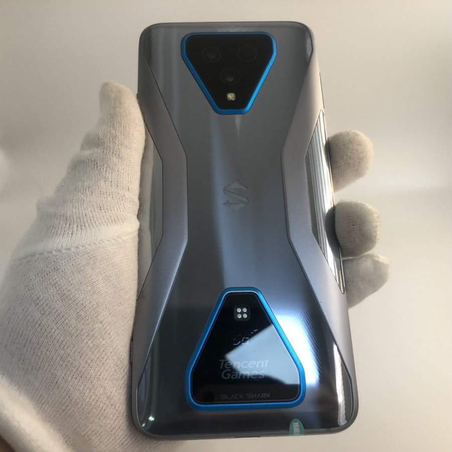 小米【黑鲨游戏手机3】5g全网通 铠甲灰 12g/128g 国行 9成新