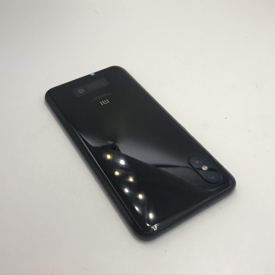 小米【小米8屏幕指纹版】全网通 黑色 6g/128g 国行 8成新