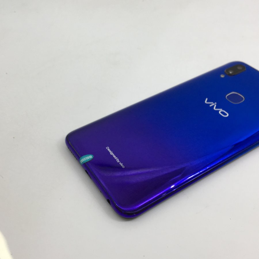 vivo【z3i】全网通 蓝色 6g/128g 国行 8成新