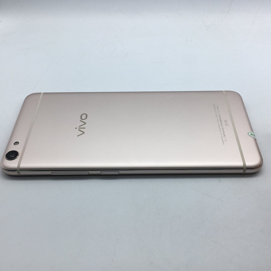 vivo【x7 plus】全网通 金色 64 g 国行 8成新
