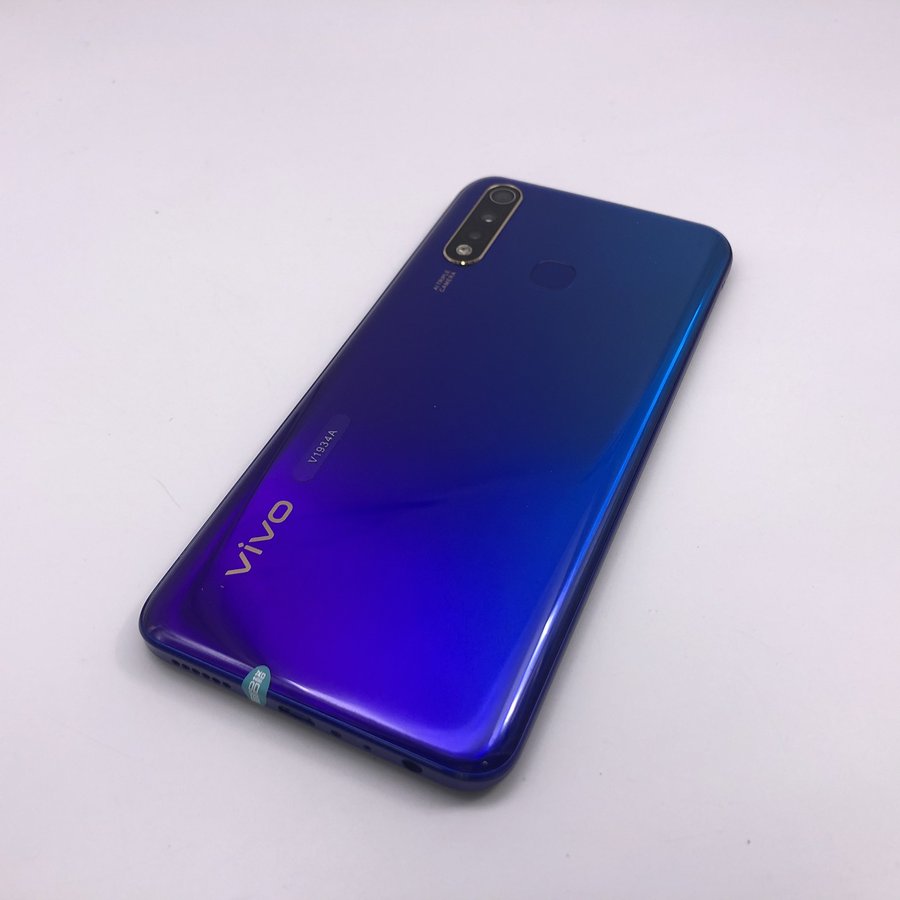vivoy5s全网通晶石蓝6g128g国行8成新
