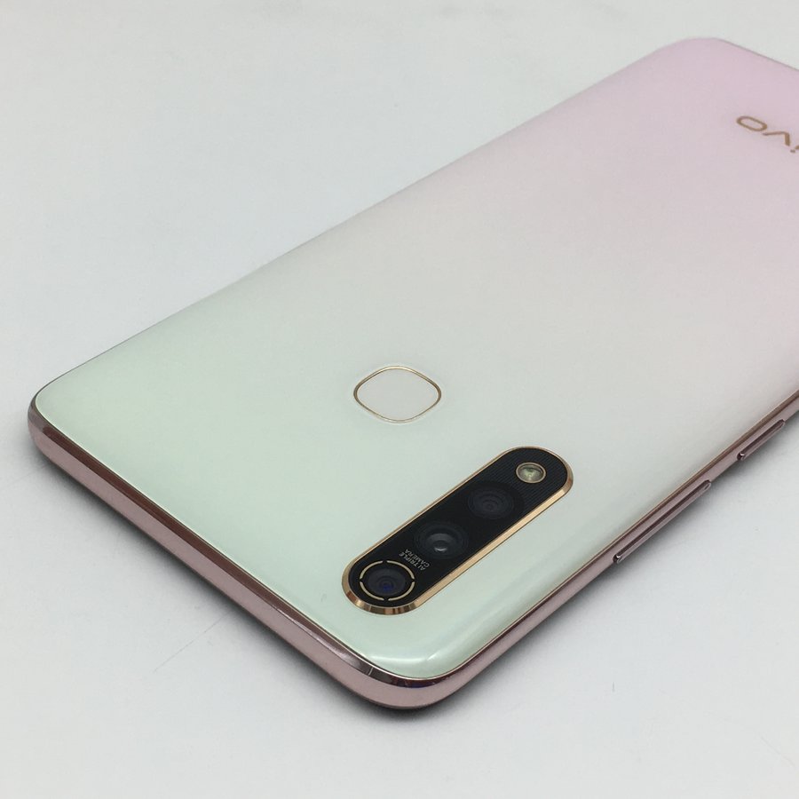 vivo【z5x】全网通 幻彩粉 6g/64g 国行 95成新 真机实拍
