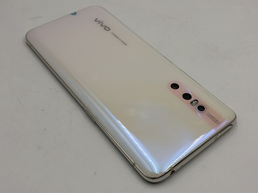 vivo【x27】全网通 金色 8g/128g 国行 9成新 