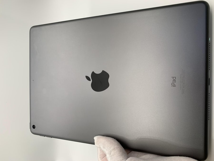 苹果ipad8 10.2英寸 20款