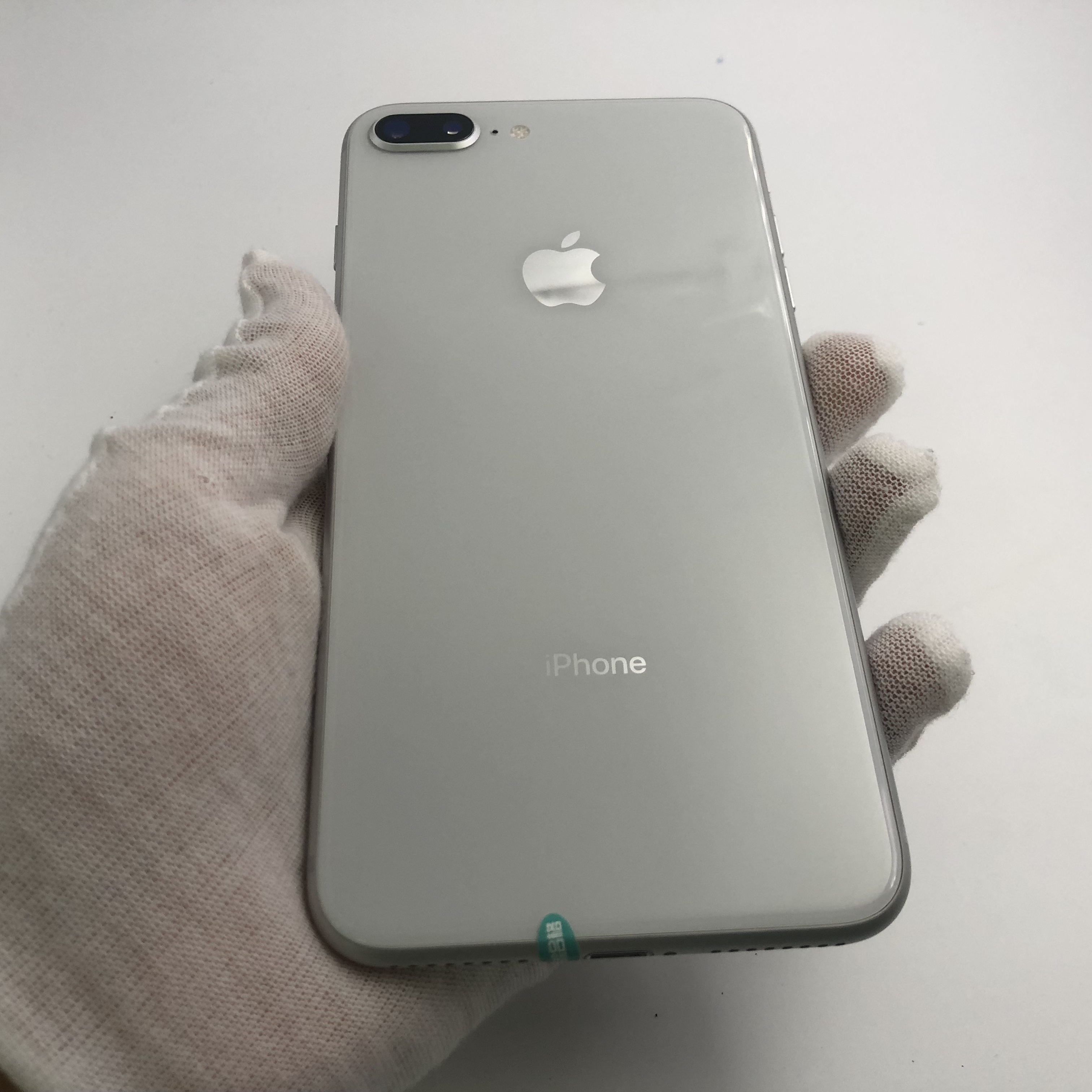 苹果【iphone 8 plus】全网通 银色 256g 国行 95新