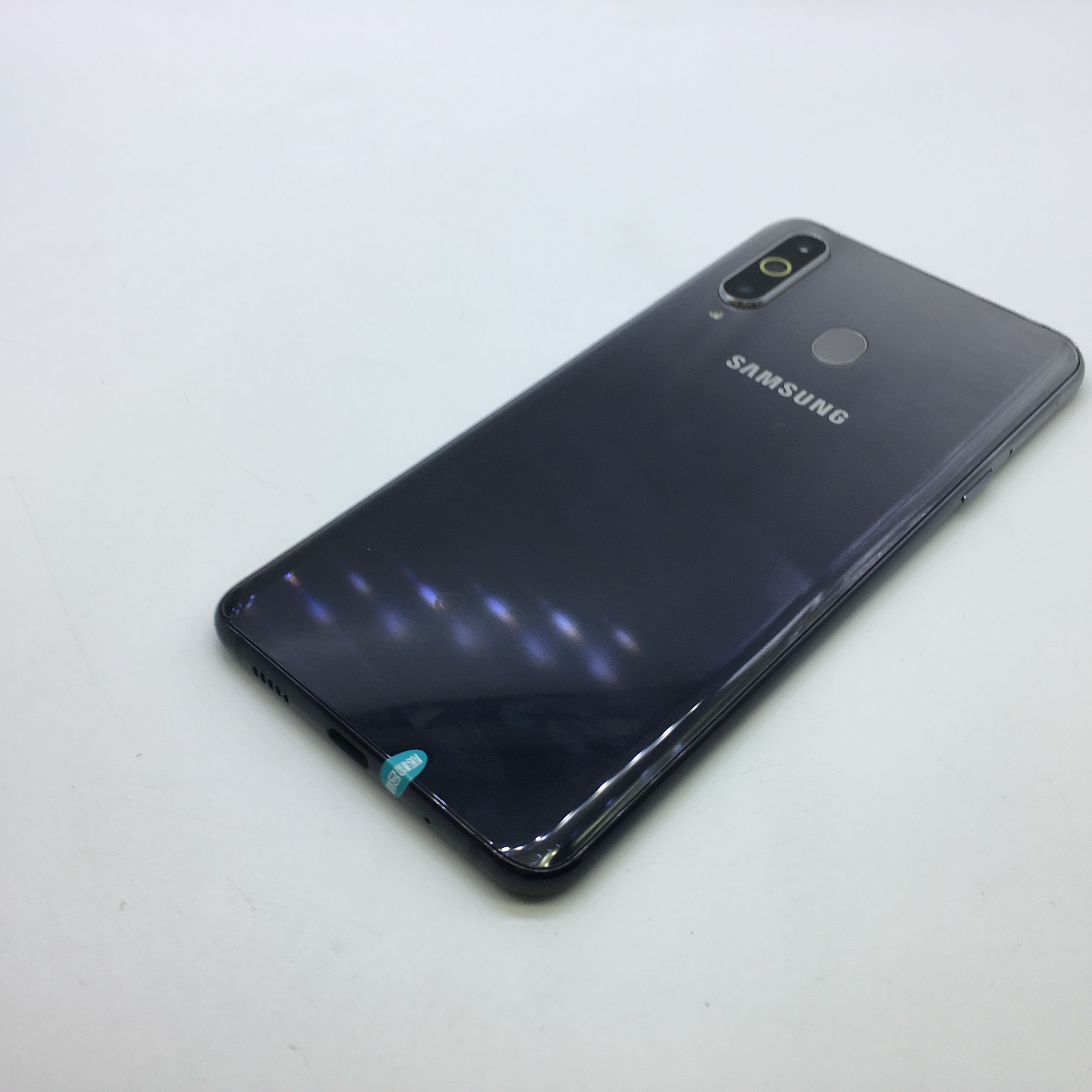 三星【galaxy a8s】全网通 银色 6g/128g 国行 9成新