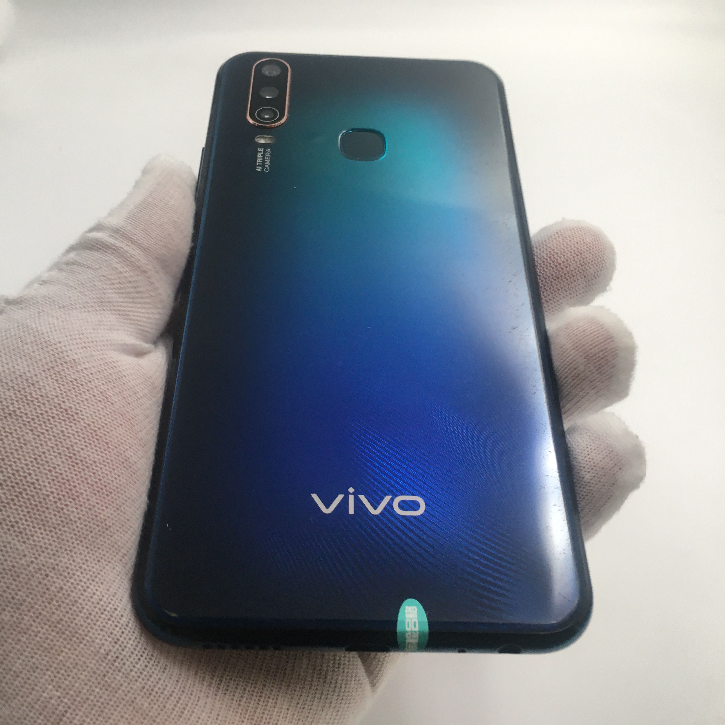 vivo【y3】全網通 墨黛藍 4g/128g 國行 8成新