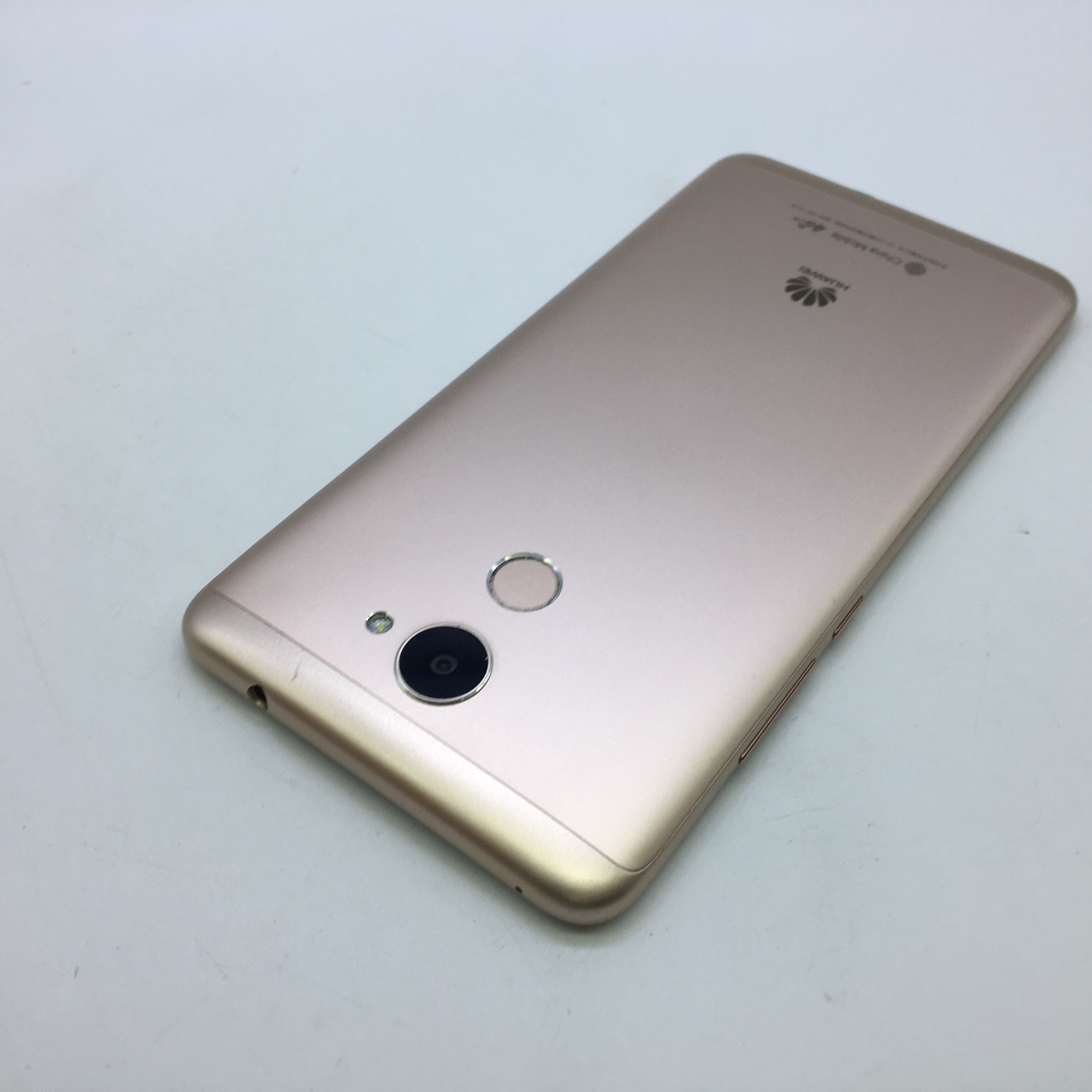 华为【畅享7 plus】移动 4g/3g/2g 金色 32g 国行 9成新