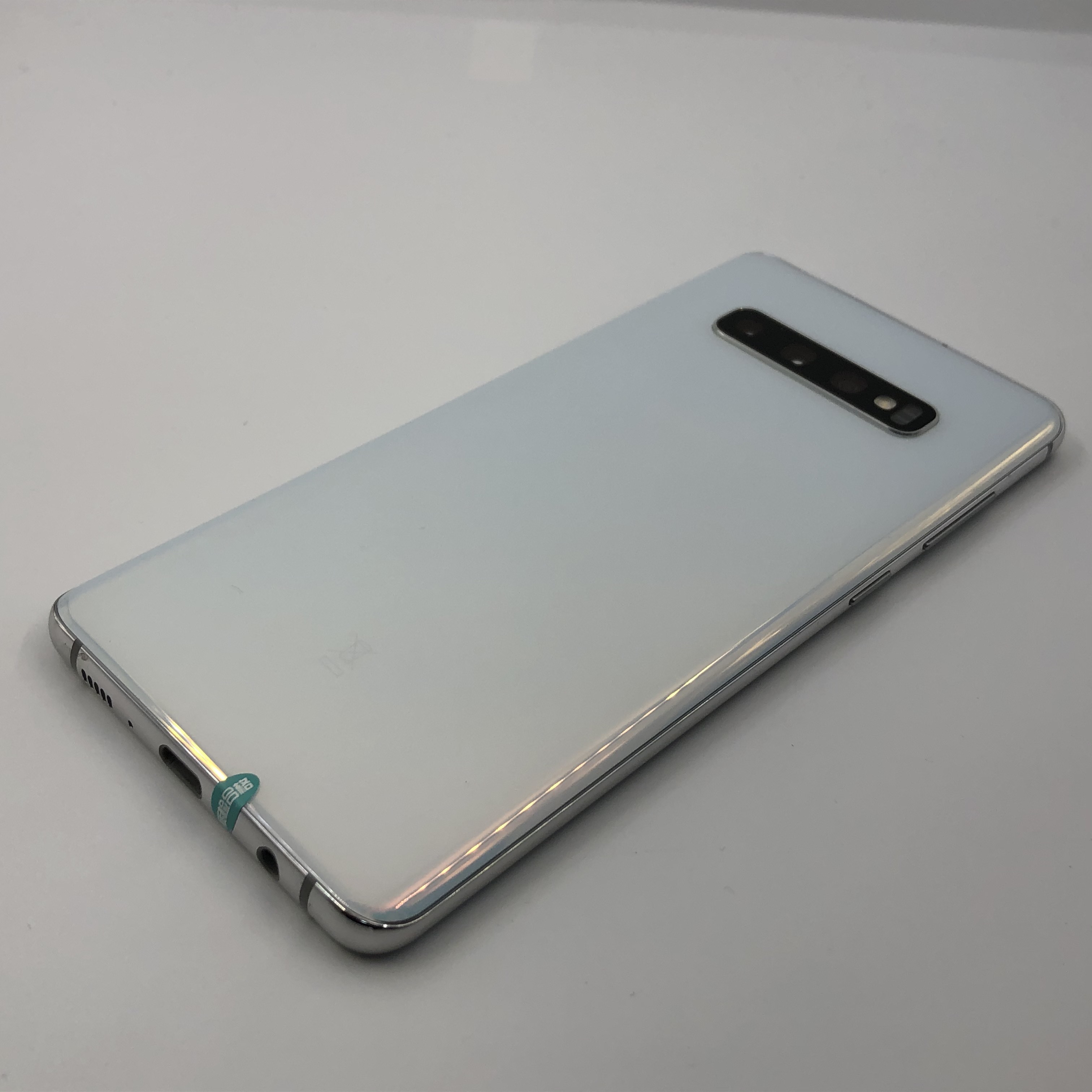三星【galaxy s10 】全网通 白色 8g/128g 港澳台 95新