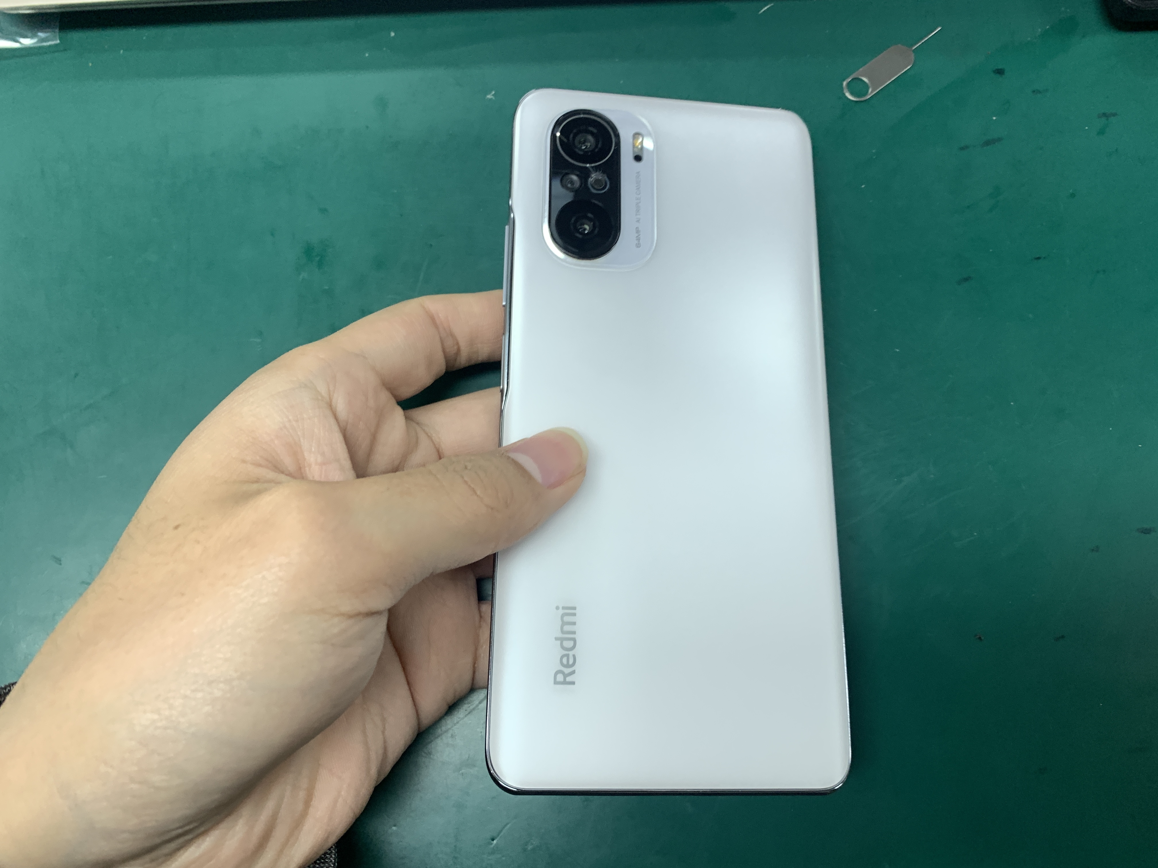 小米【redmi k40 pro】5g全网通 晴雪 8g/128g 国行 9成新