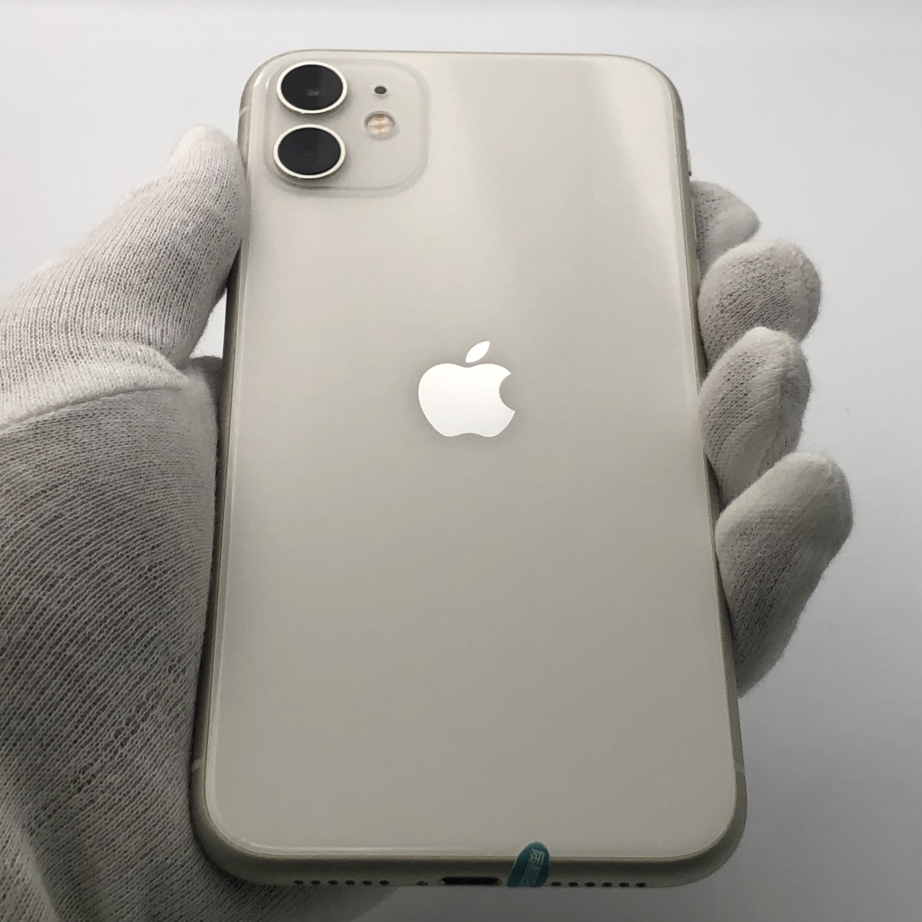 苹果【iphone 11】全网通 白色 128g 国行 95新