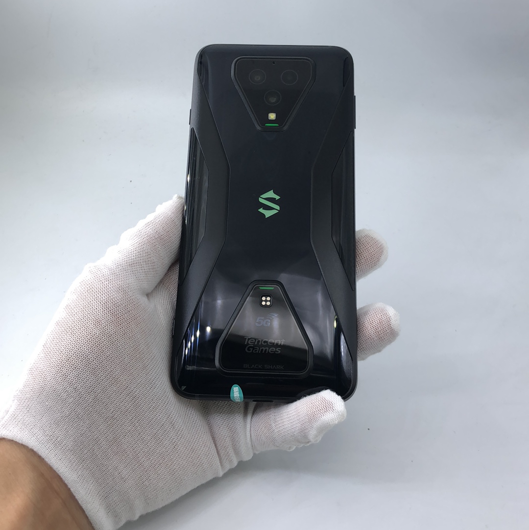 官方质检8成新及以下 国行 闪电黑 5g全网通 12g/256g 小米 黑鲨 3 5g