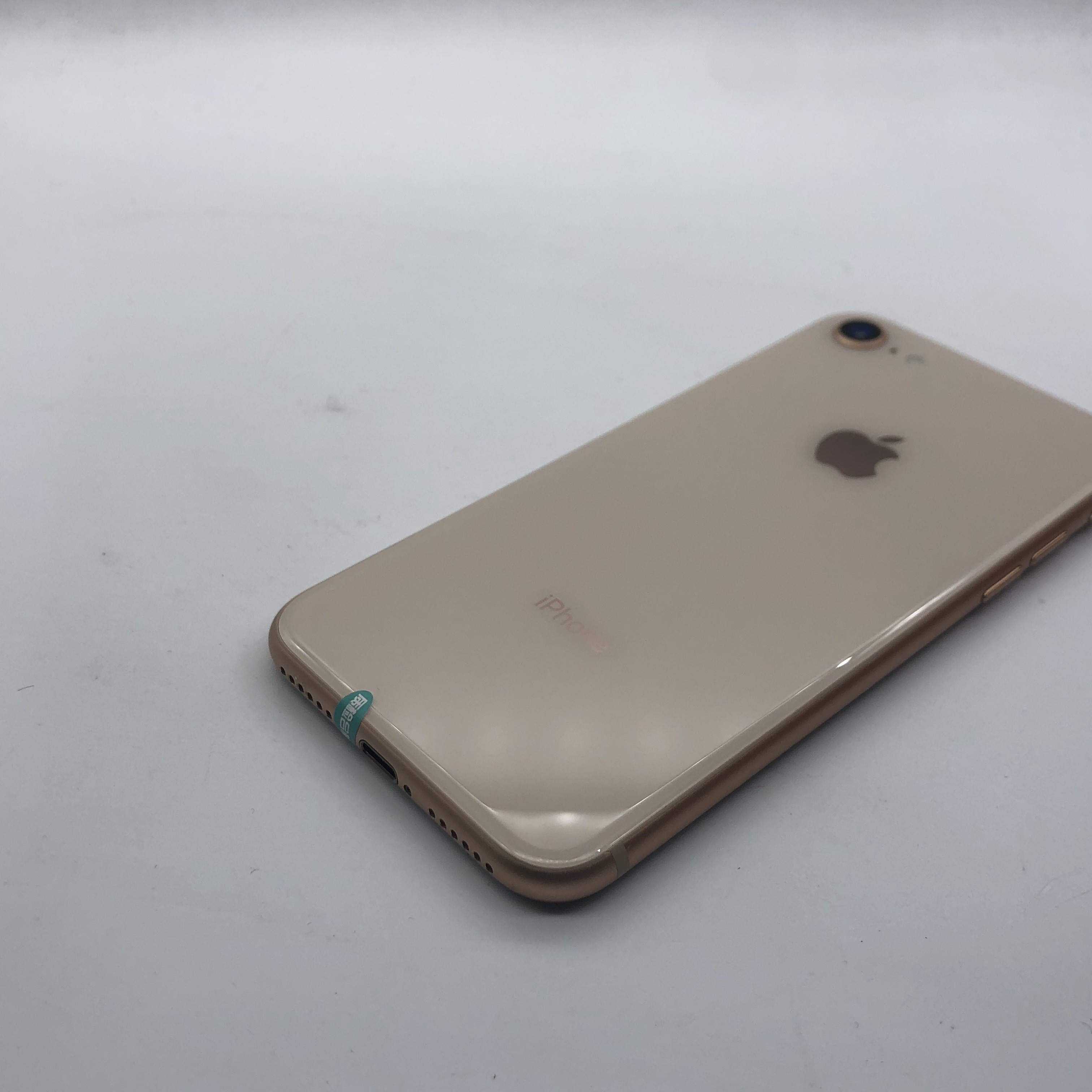 苹果【iphone 8】全网通 金色 64g 国行 8成新