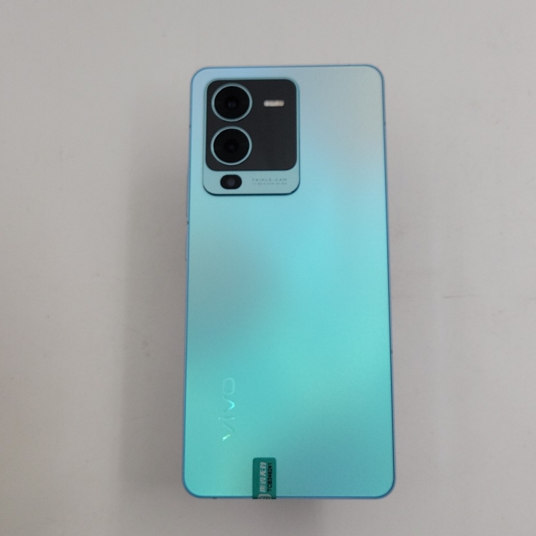 vivo【vivo S15】5G全网通 盛夏 12G/256G 国行 9成新 