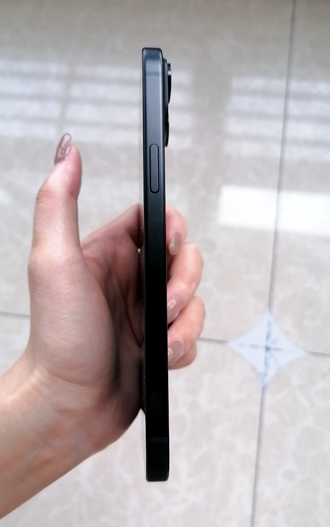 苹果【iPhone 15 Plus】5G全网通 黑色 256G 国行 9成新 