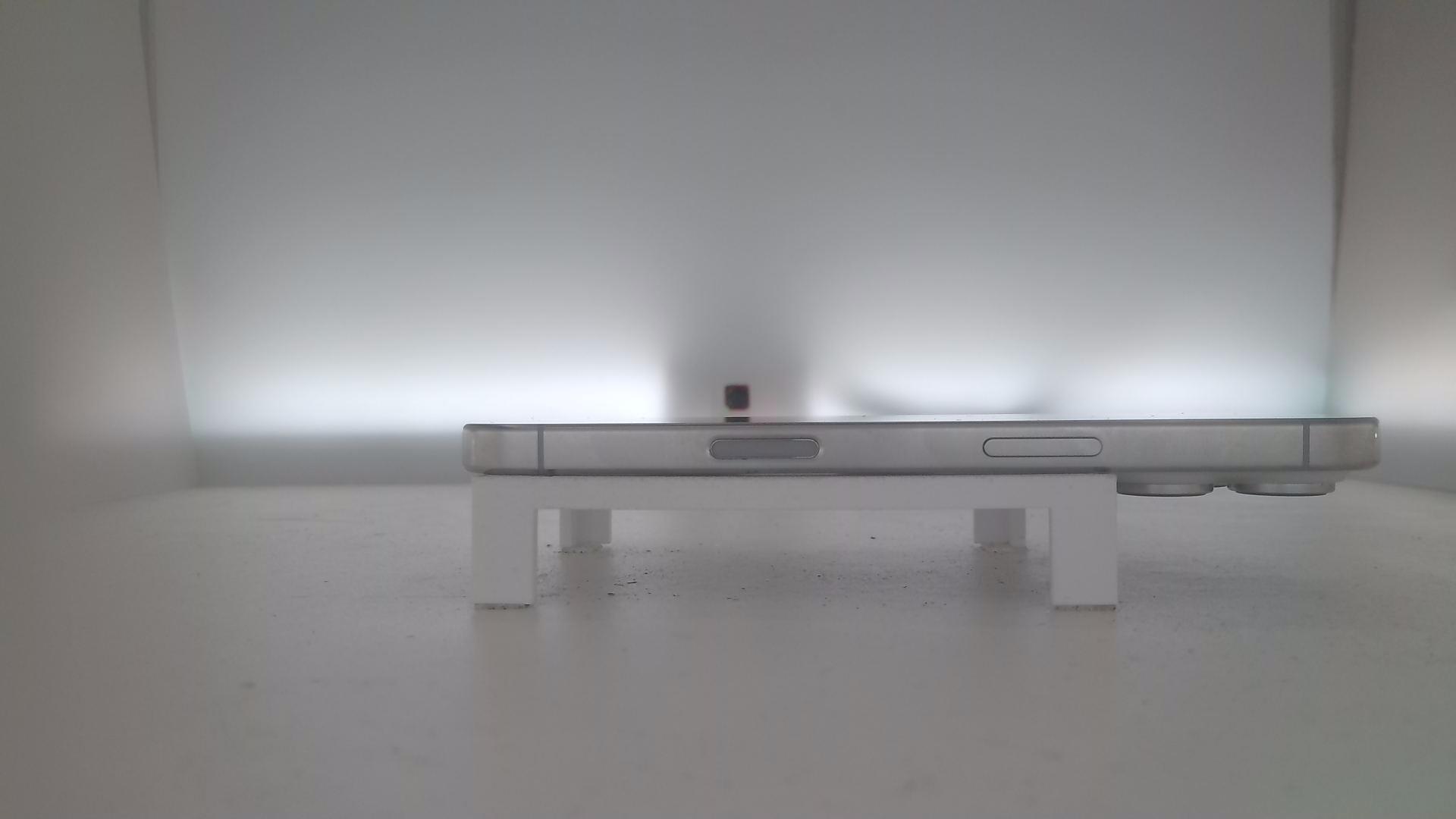 苹果【iPhone 16 pro】95新 