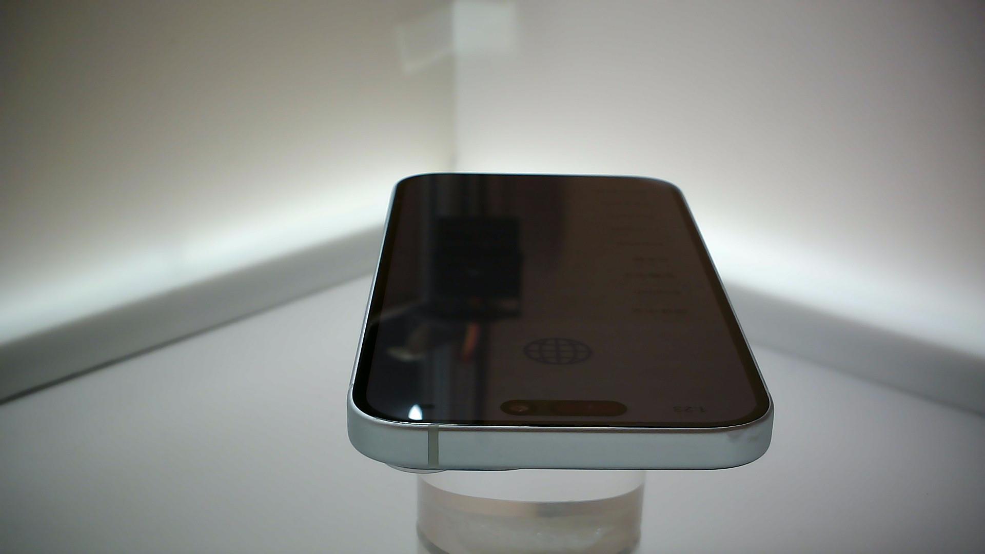 苹果【iPhone 15】9成新 