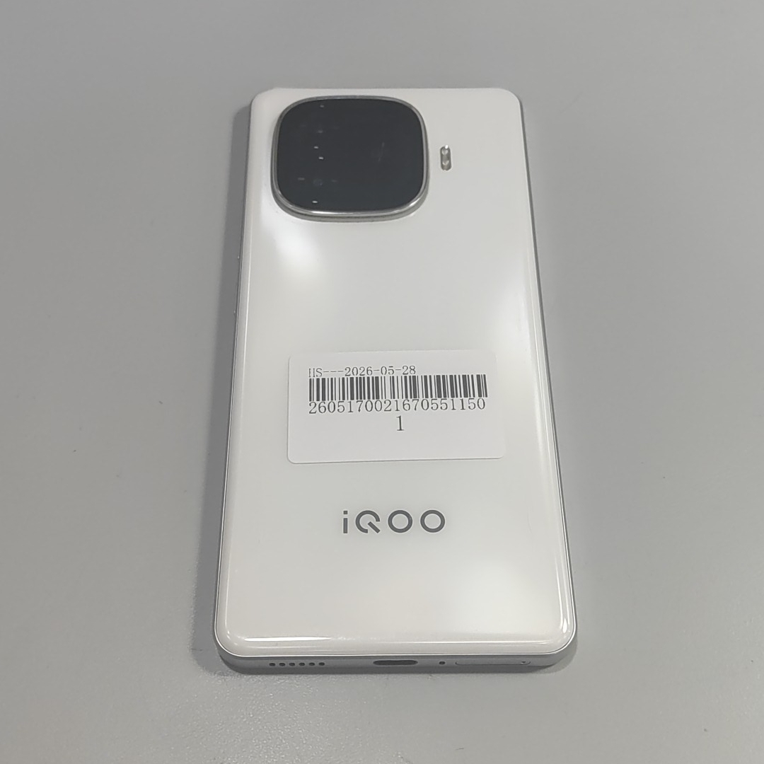 vivo【IQOO Z9 Turbo】9成新 