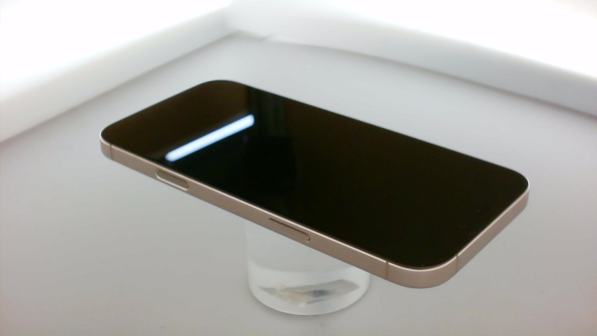 苹果【iPhone 16 pro max】9成新 