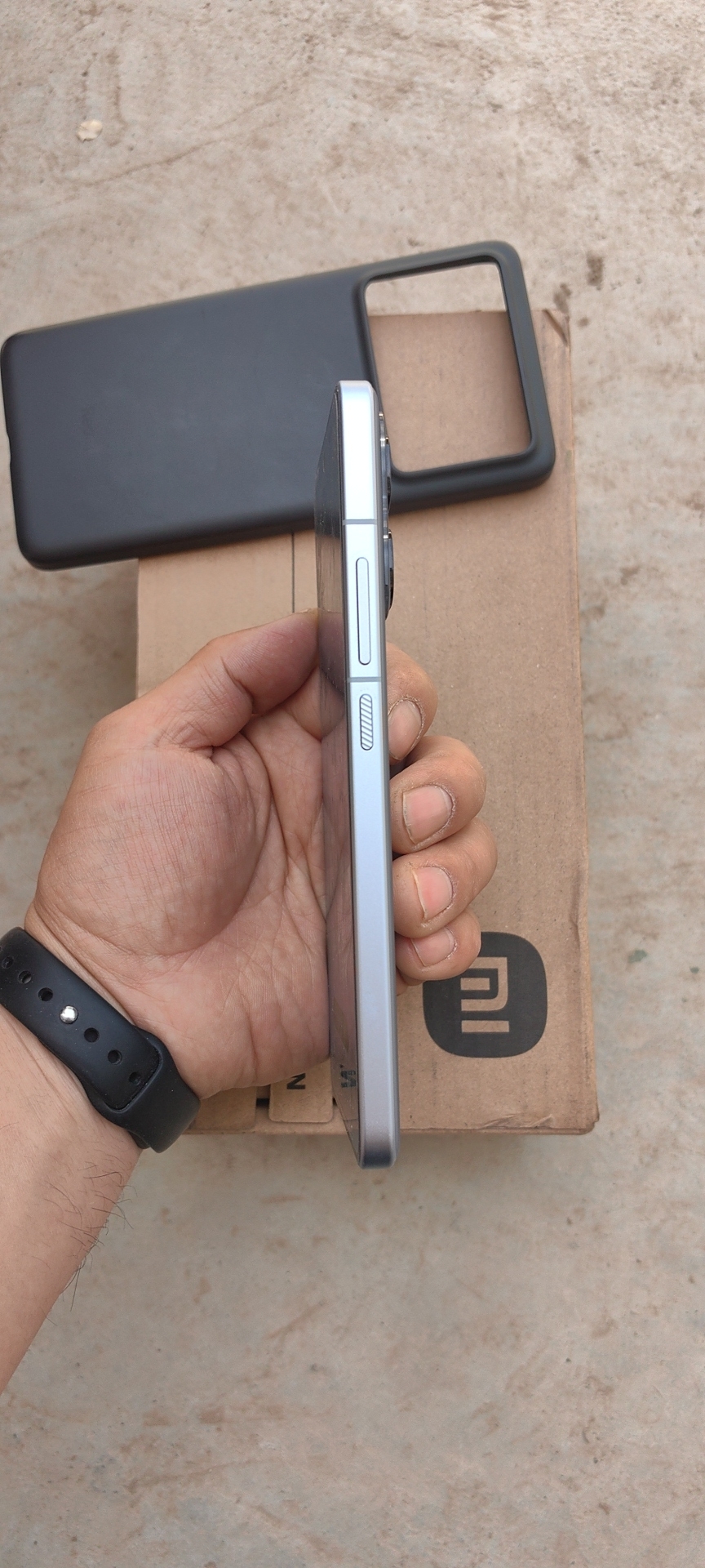 小米【Redmi K70至尊版】5G全网通 冰璃 12G/256G 国行 95新 