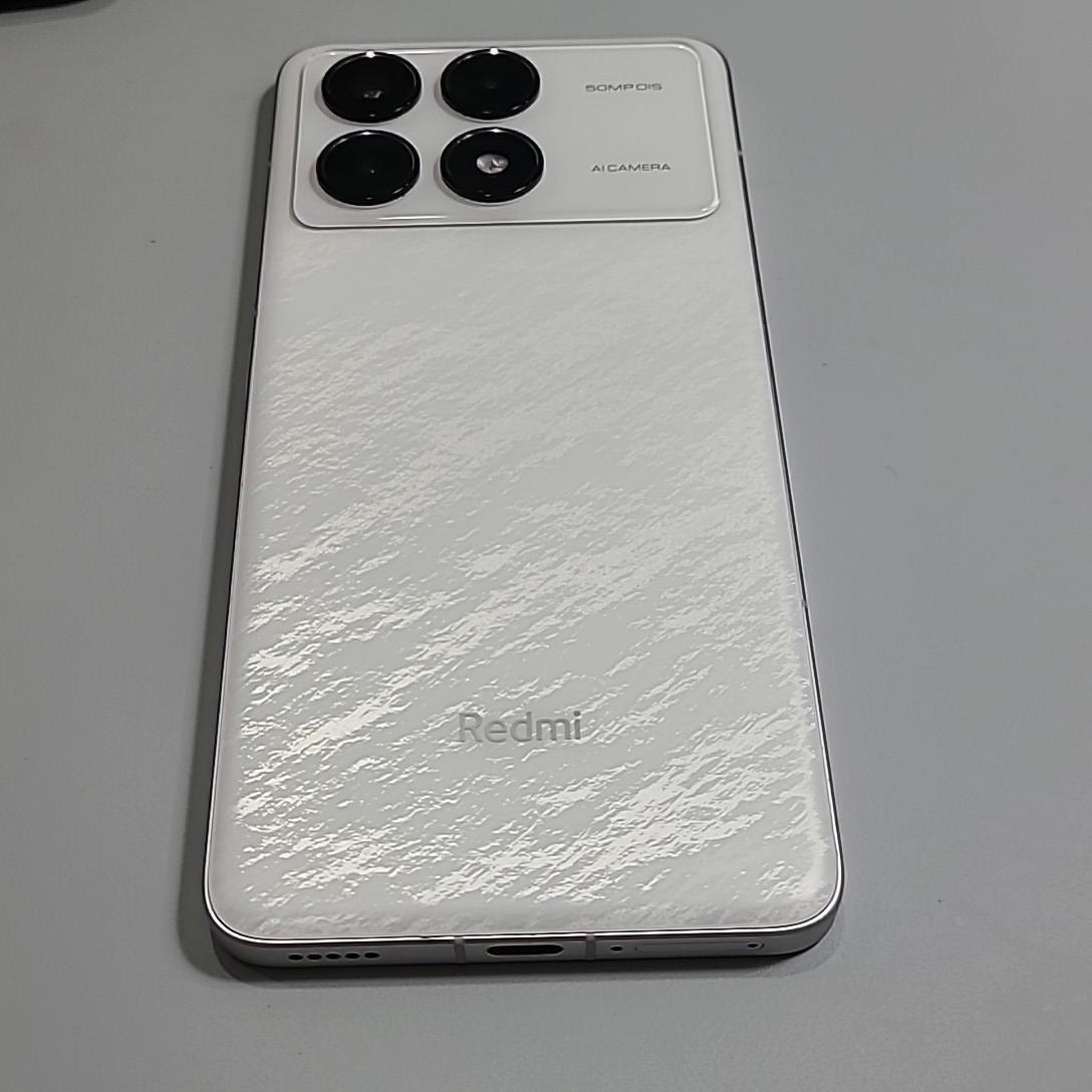 小米【 Redmi K70】5G全网通 晴雪 12G/256G 国行 9成新 