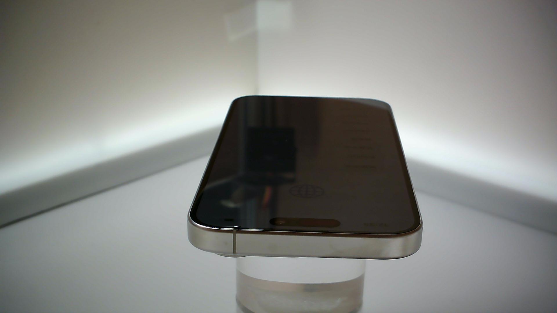 苹果【iPhone 15 Pro】95新 