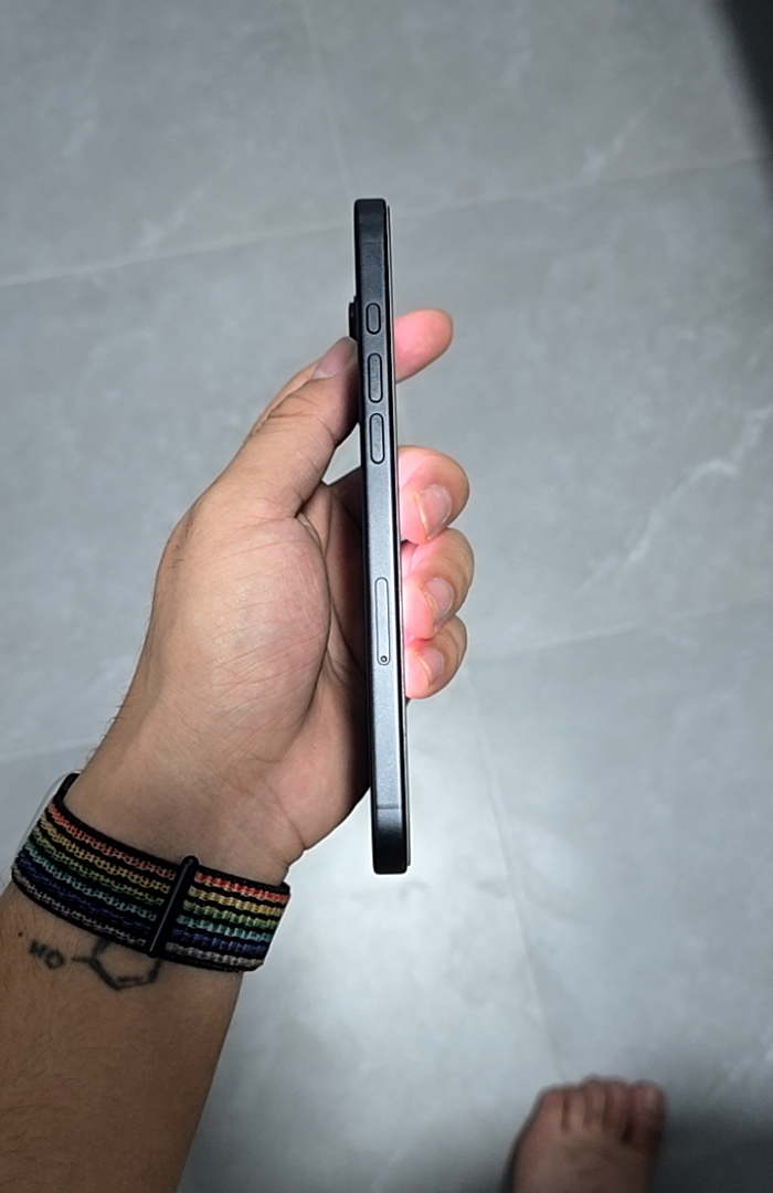 苹果【iPhone 16 Plus】5G全网通 黑色 128G 国行 9成新 