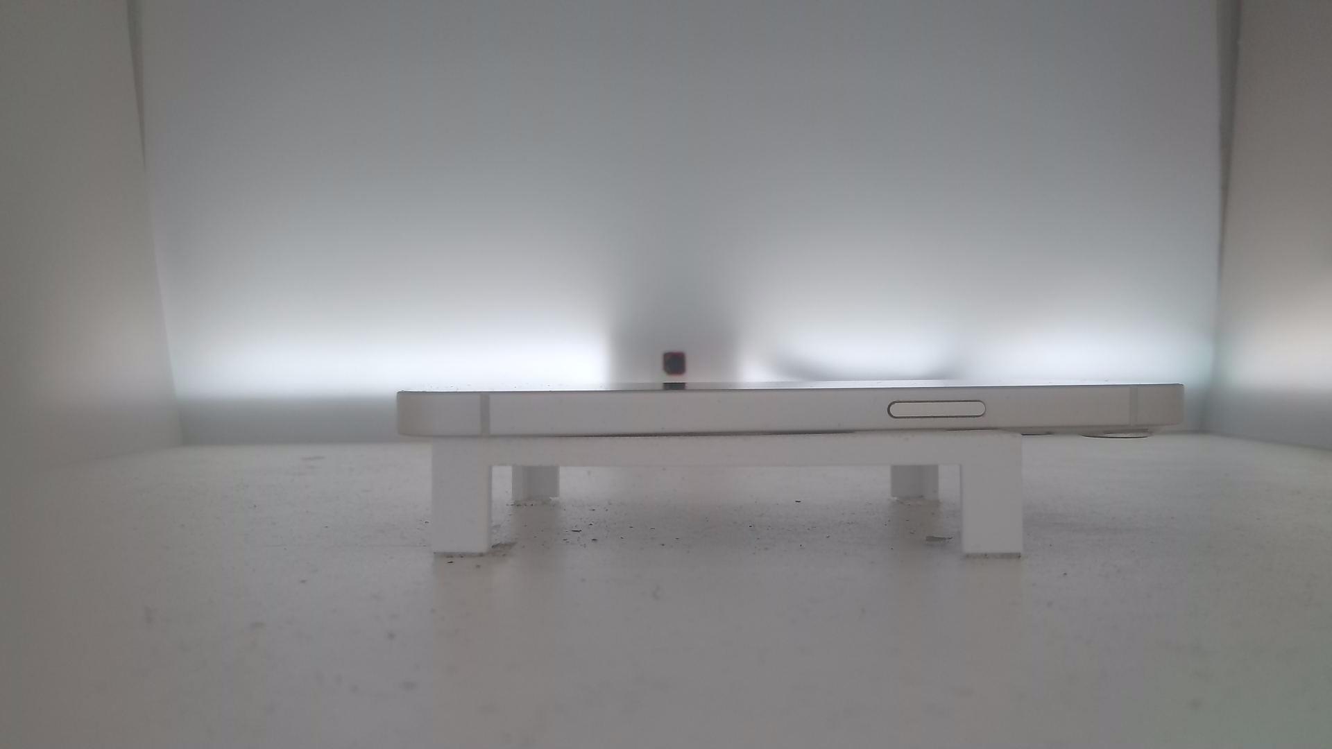 苹果【iPhone 13】95新 