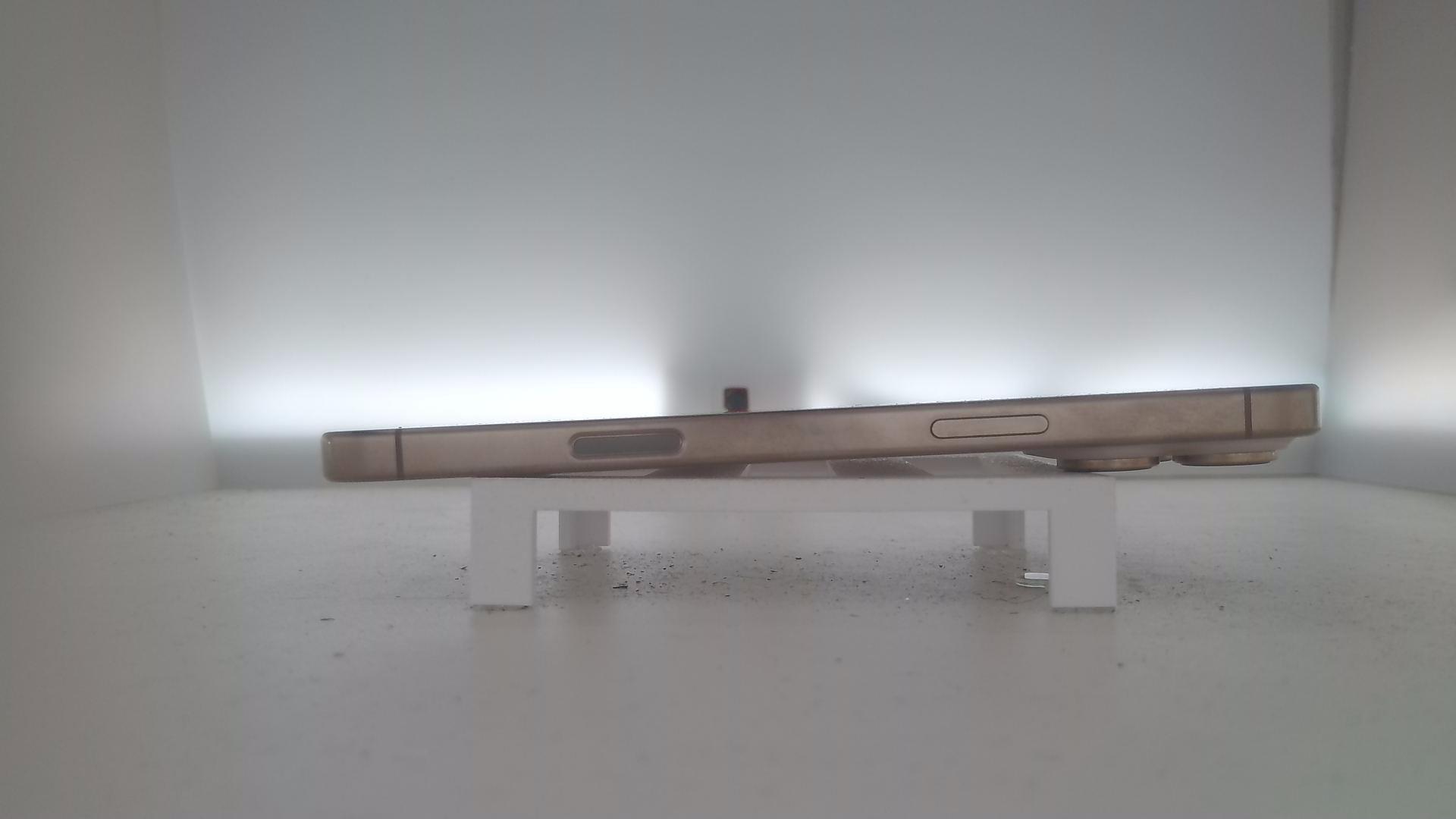 苹果【iPhone 16 pro max】95新 