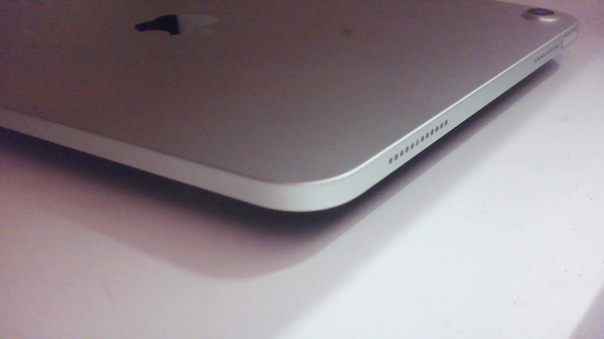 苹果【iPad10 10.9英寸 22款】WIFI版 银色 64G 国行 95新 