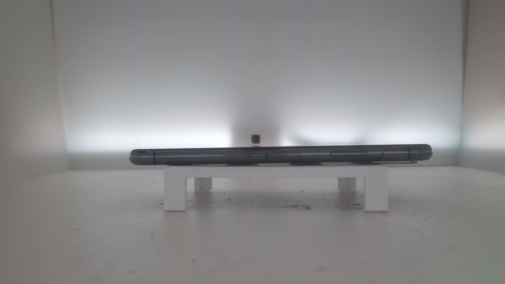 苹果【iPhone Xs】95新 