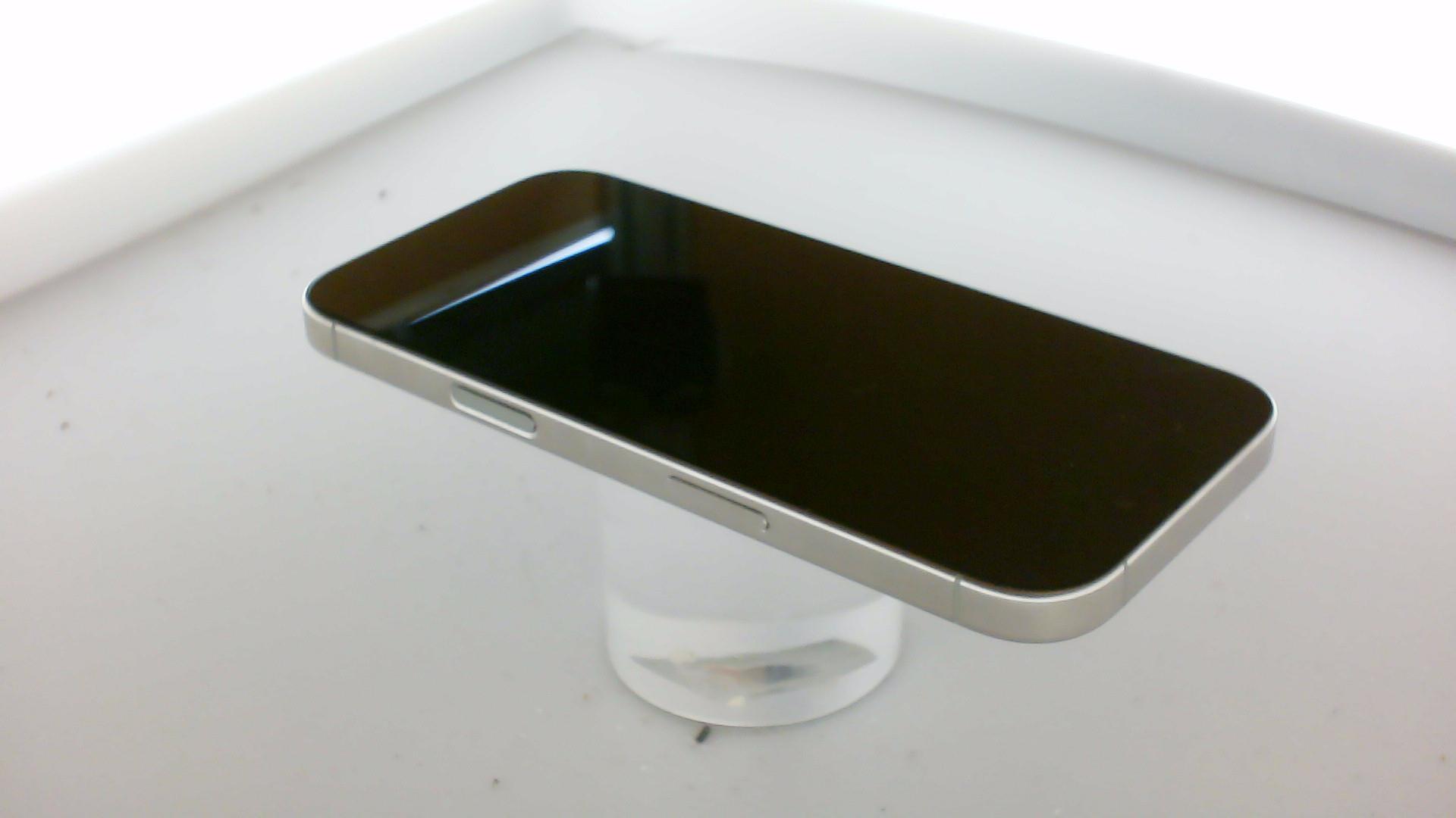苹果【iPhone 16 pro】99新 