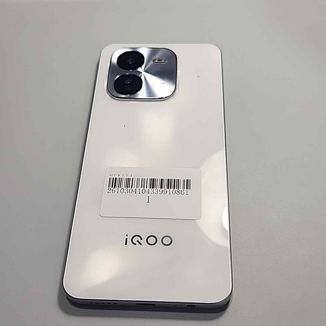 vivo【IQOO Z9X】5G全网通 星芒白 8G/256G 国行 95新 
