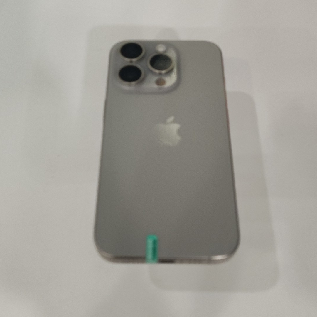 苹果【iPhone 15 Pro】5G全网通 原色钛金属 128G 国行 99新 