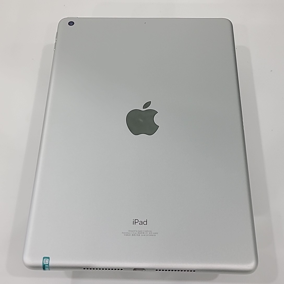 苹果【iPad9 10.2英寸 21款】WIFI版 银色 64G 国行 95新 