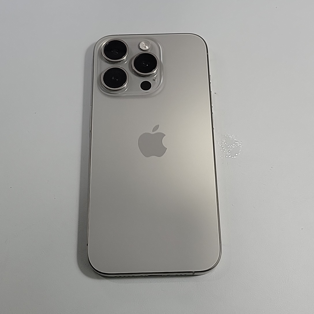 苹果【iPhone 15 Pro】99新 