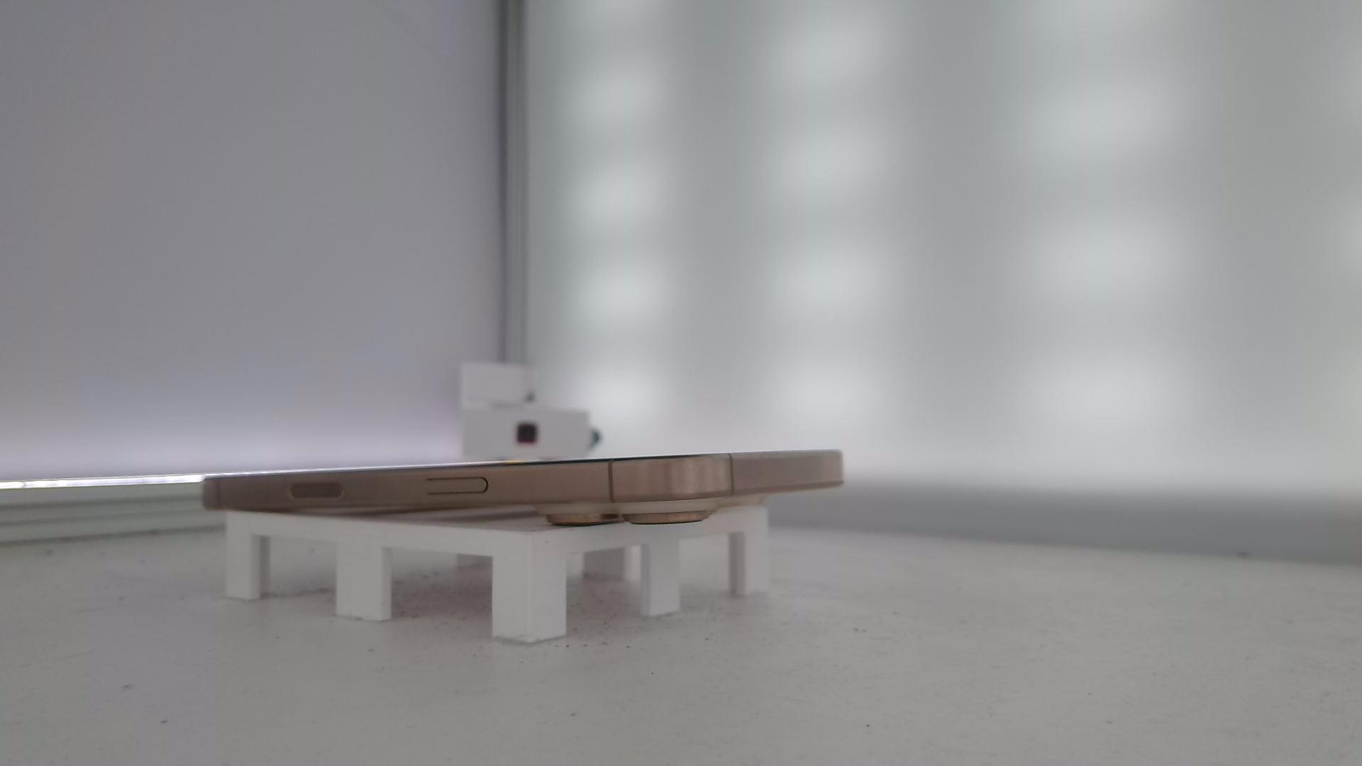 苹果【iPhone 16 pro】99新 