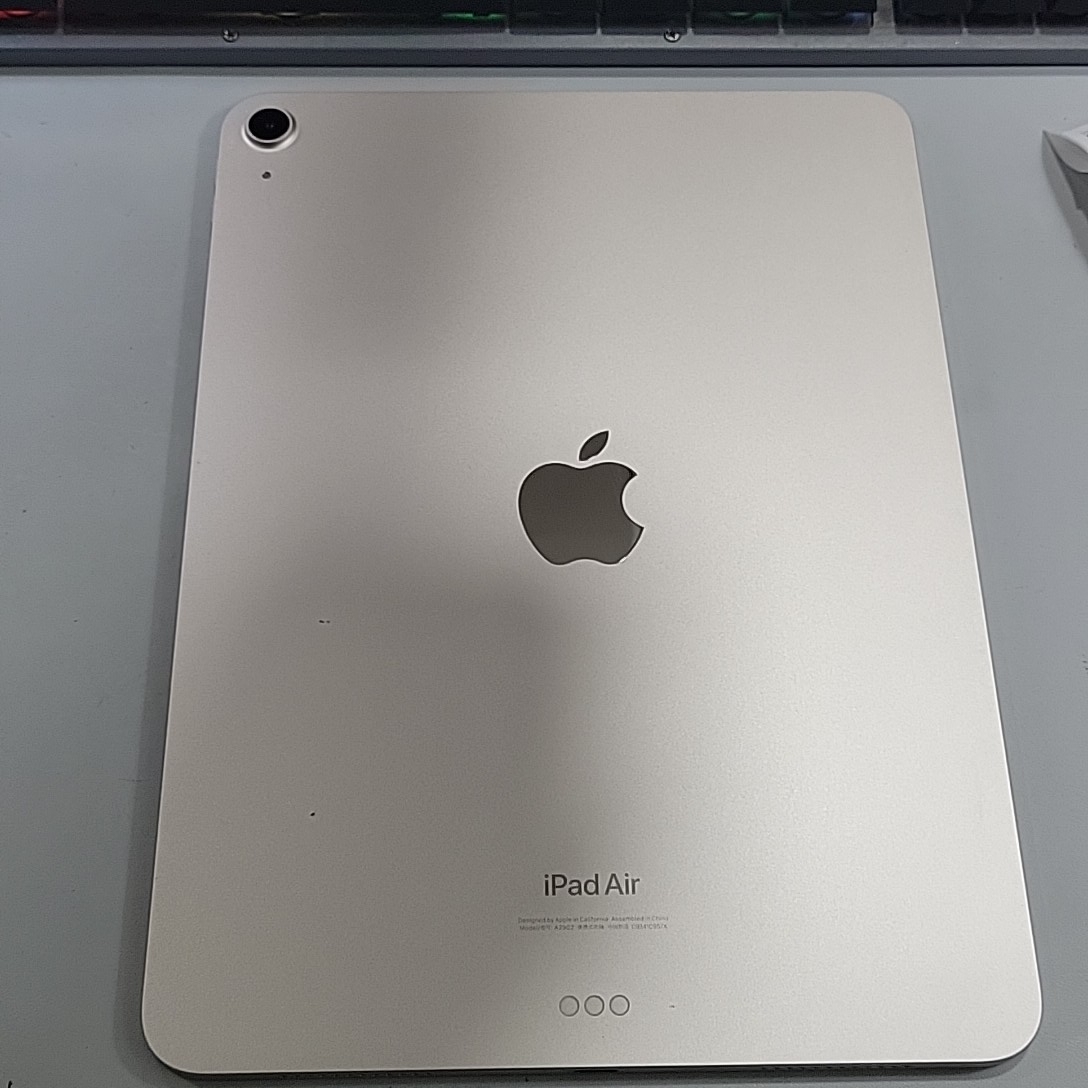 苹果【苹果 iPad Air6 （11英寸 2024年新款）】WIFI版 星光色 128G 国行 9成新 