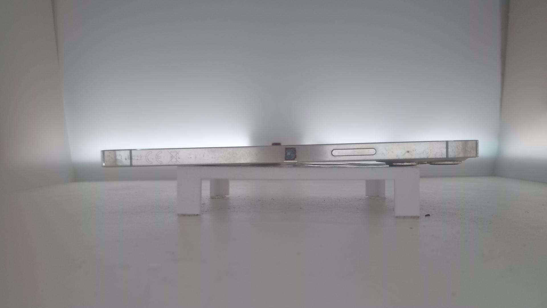 苹果【iPhone 12 Pro Max】5G全网通 银色 256G 水货无锁 9成新 