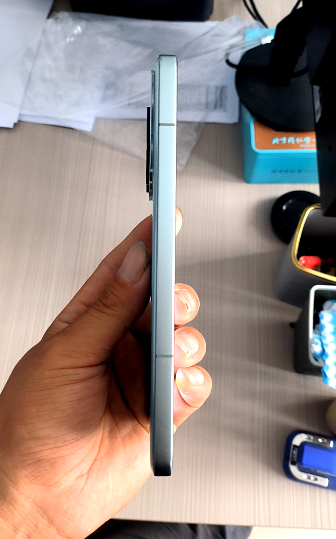 小米【 Redmi K70】9成新 