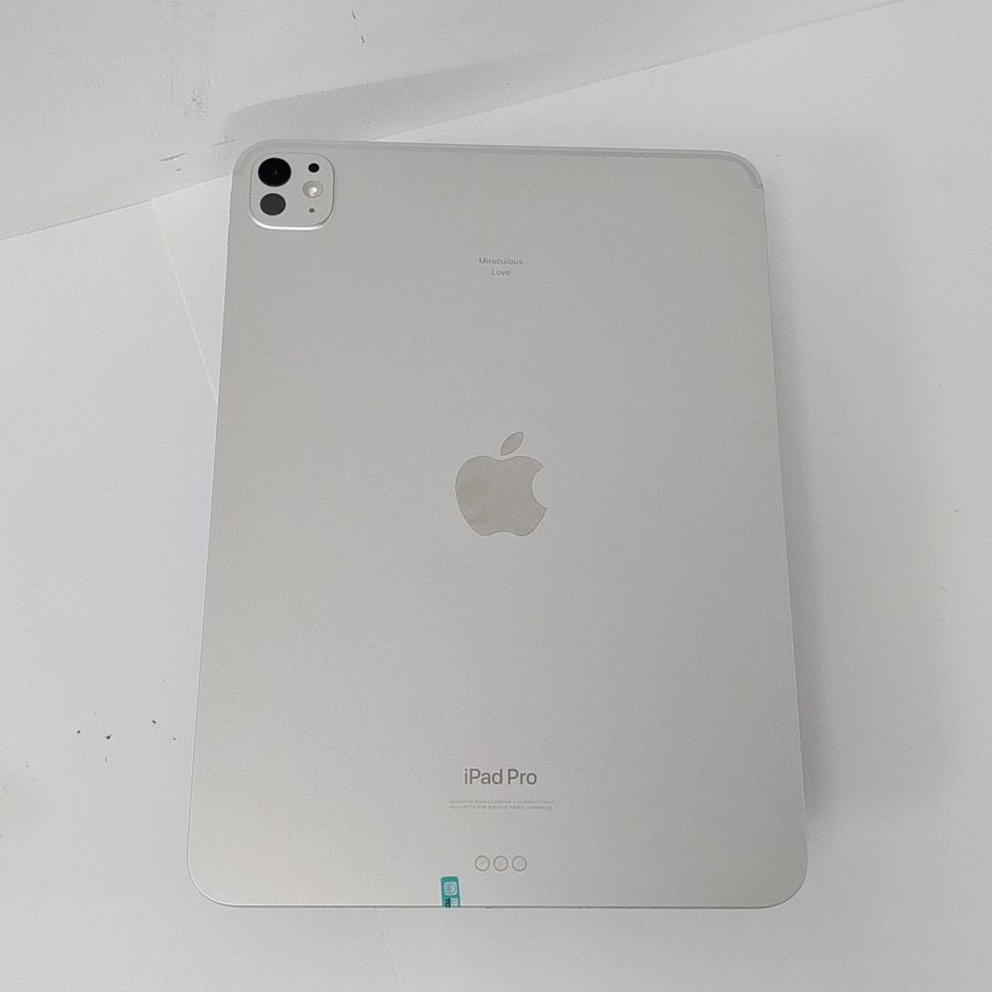 苹果【苹果 iPad Pro（11英寸 7代 2024款）】WIFI版 银色 256G 国行 9成新 